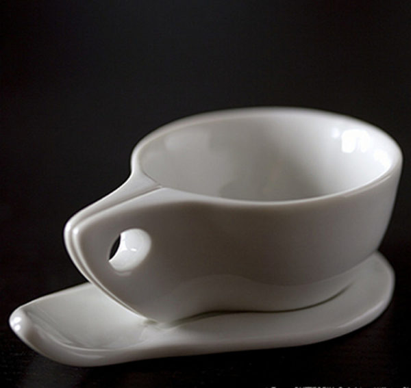 Delphine millet tasse butterfly 492ko e1506008277631 768x726