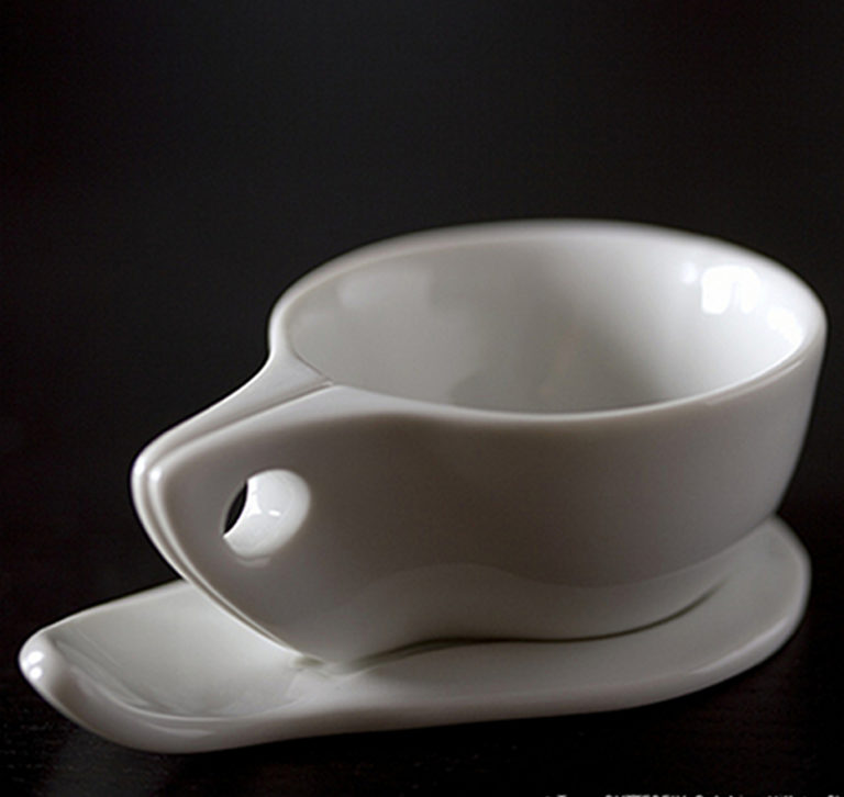 Delphine millet tasse butterfly 492ko e1506008277631 768x726